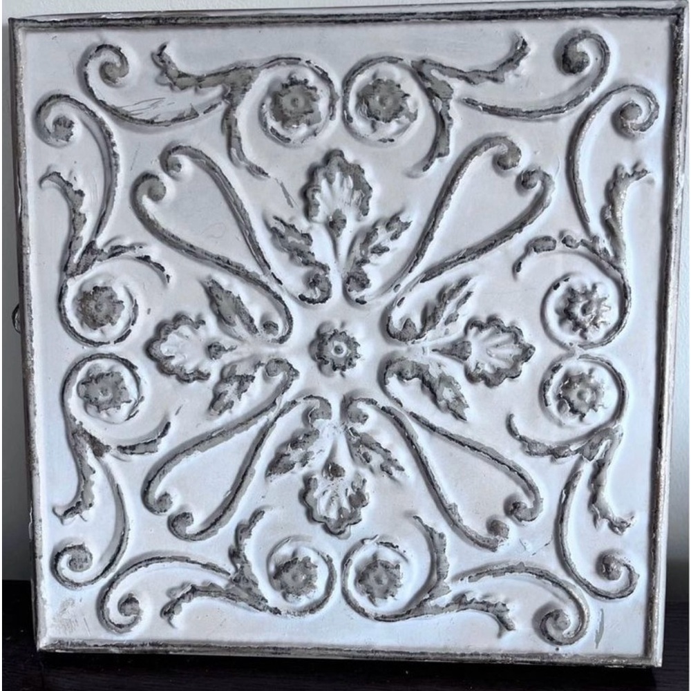 2 Metal Home Decor Set 12”x12”